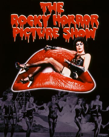 Plakat zum Kultklassiker „The Rocky Horror Picture Show“, auf dem eine Person zu sehen ist, die auf roten Lippen faulenzt.
